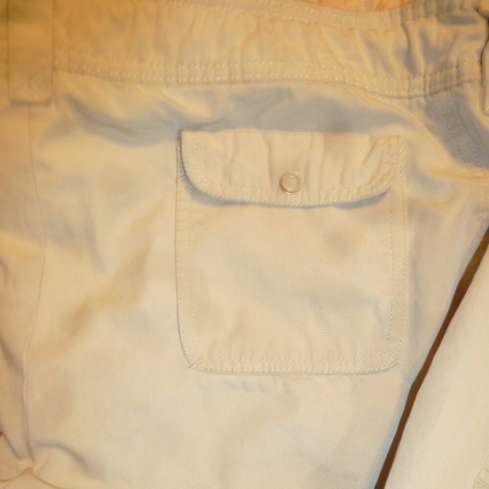 Nike Cropped Pants with pockets /Khaki capris Sz Large - Picture 6 of 11